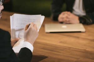 大規模修繕時、バルコニーの室外機はどうなるの？